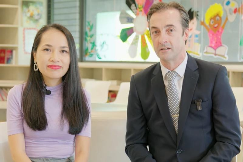 Anh Rodney Stone & Chị Vân Phan