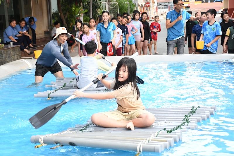 Grade 5 VASers Transform into Young Explorers to Help Restore Human Civilization