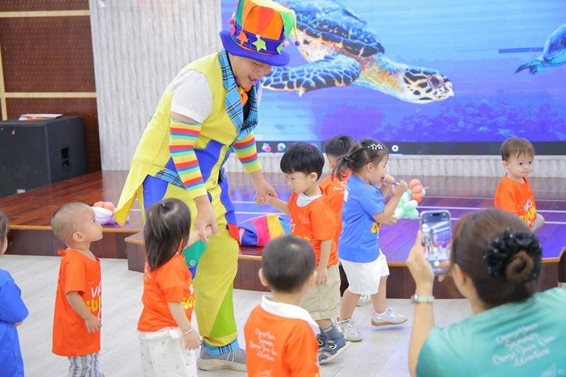 Trại hè VAS phiêu lưu ký: Theo chân  VASers Mầm non & Tiểu học khám phá mùa hè diệu kỳ!
