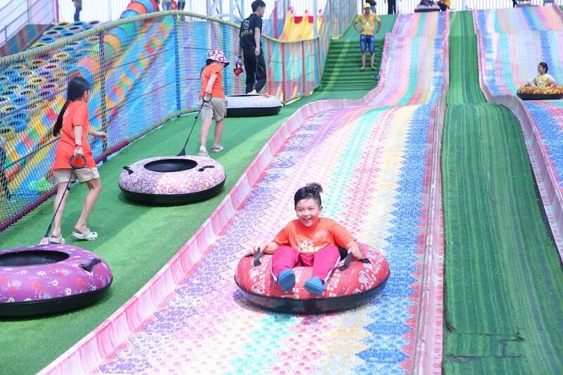 VAS Primary Students Dive into a Summer of Fun at Van Lai Vien Playground!