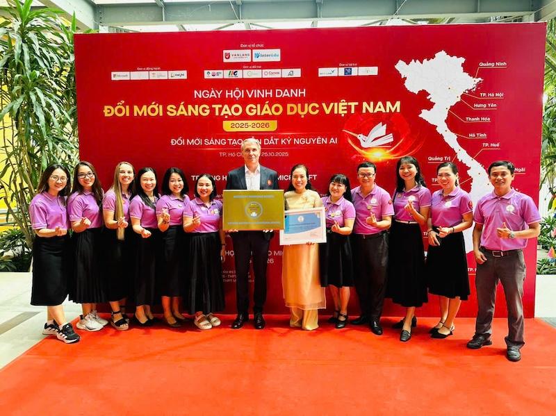 VAS Is Proud to Become a Microsoft Showcase School